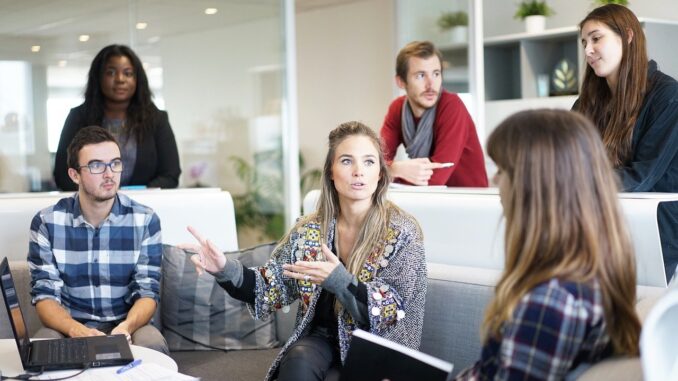 meeting-1245776_1280